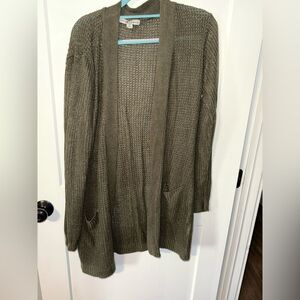 Green Long Cardigan Sweater with Ribbed Texture